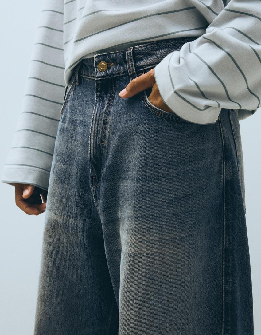 Mens Baggy Fit Men  Jeans...