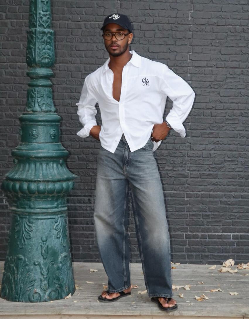 Mens Baggy Fit Men  Jeans...