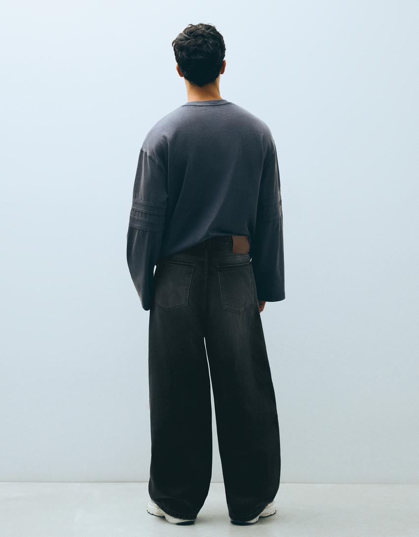 Mens Baggy Fit Men  Jeans...