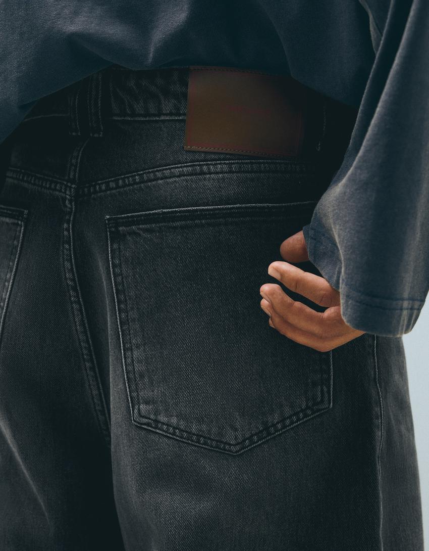 Mens Baggy Fit Men  Jeans...