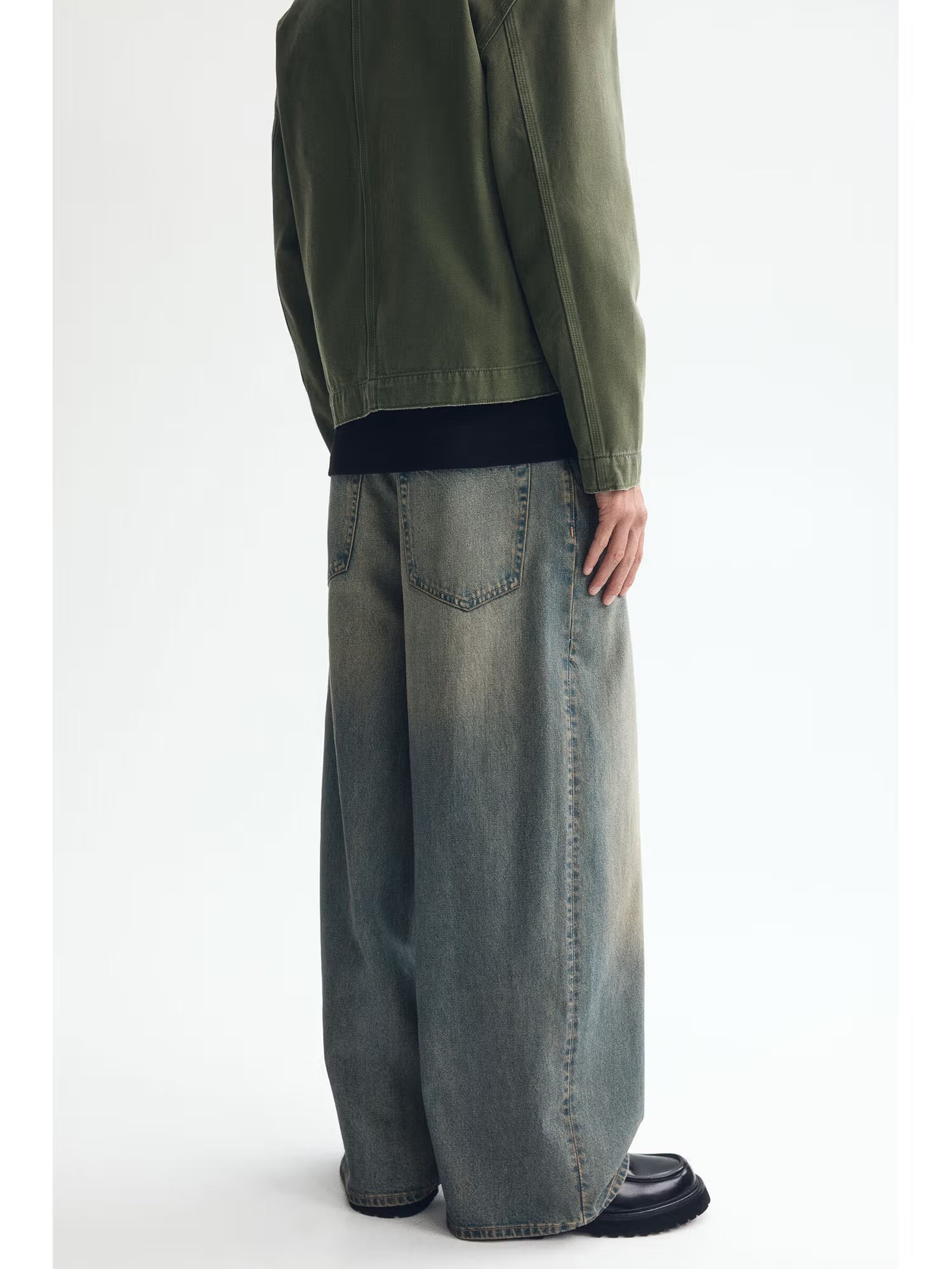 Mens Baggy Fit Men  Jeans...