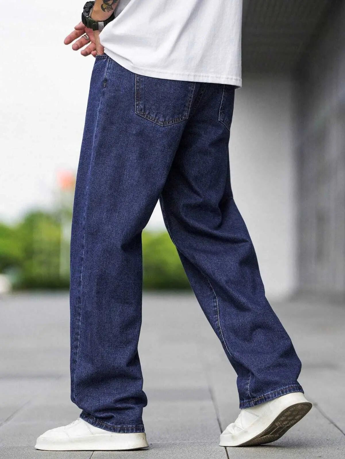 TOOMESJEANS Loose Fit Men  Dark Blue Jeans